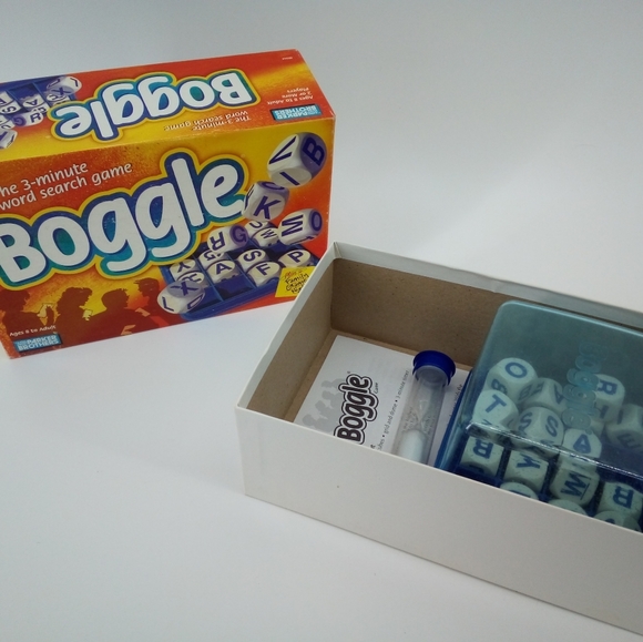Boggle Complete Parker Brothers 8+ Instructions Included Road Trip Game Night - Picture 4 of 8